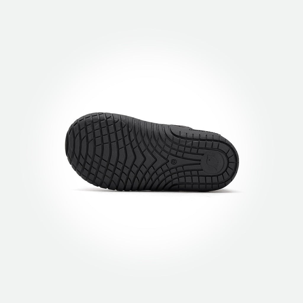 Poco Barfu&szlig;-Sneaker &ndash; Schwarz auf Schwarz