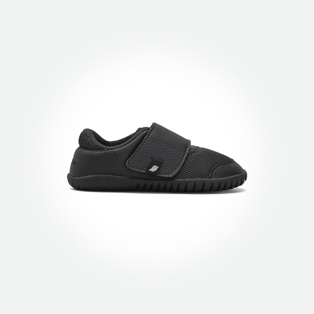 Poco Barfu&szlig;-Sneaker &ndash; Schwarz auf Schwarz