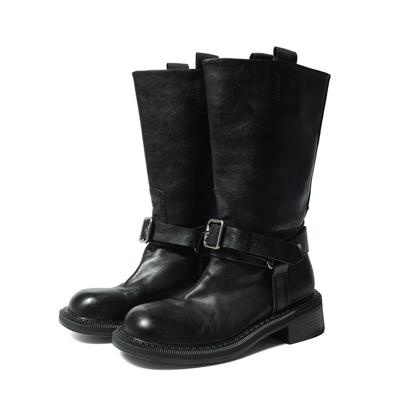 Handgemaakte leren motorlaarzen voor dames met gesp, halflange retro uitvoering in zwart.