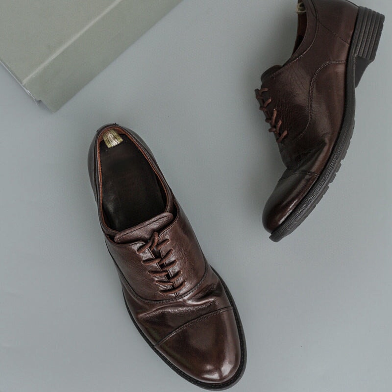 Goodyear klassieke oxfordschoenen van kalfsleer voor dames met rubberen zool in bruin/koffiekleur.