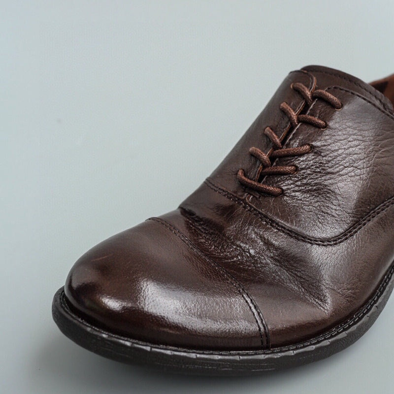 Goodyear klassieke oxfordschoenen van kalfsleer voor dames met rubberen zool in bruin/koffiekleur.
