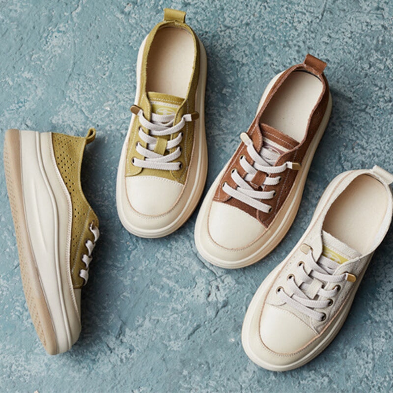 Ademende leren platform sneakers voor dames, 35 mm hoog, in groen/beige/bruin.
