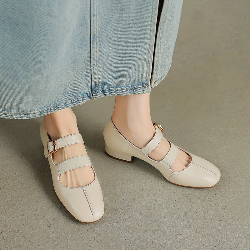 Elegante Mary-Jane-Schuhe mit niedrigem Blockabsatz und doppeltem Riemen aus echtem Leder in Schwarz/Beige