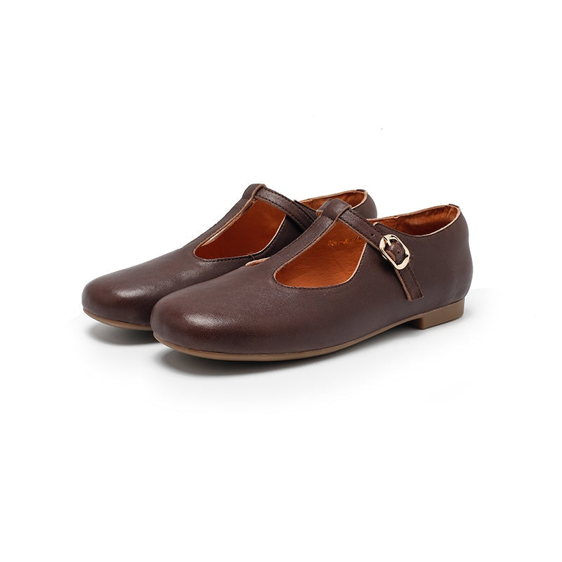 Weiche, pflanzlich gegerbte Mary-Jane-Ballerinas aus Lammleder mit T-Riemen in den Farben Cameo Braun/Kaffee/Rot/Schwarz