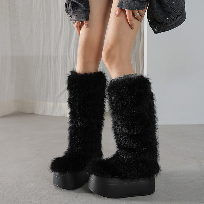 Harige kniehoge platform snowboots van imitatiebont (80 mm) in de kleuren koffie/grijs/zwart.