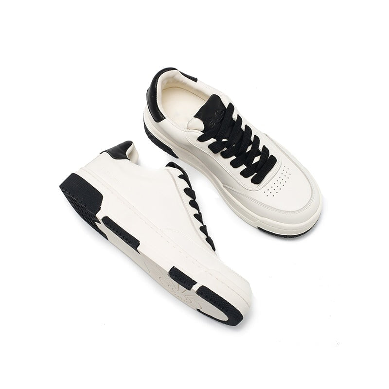 Colorblock lage leren sneakers met vetersluiting en ronde neus, casual sportieve schoenen in zwart/wit
