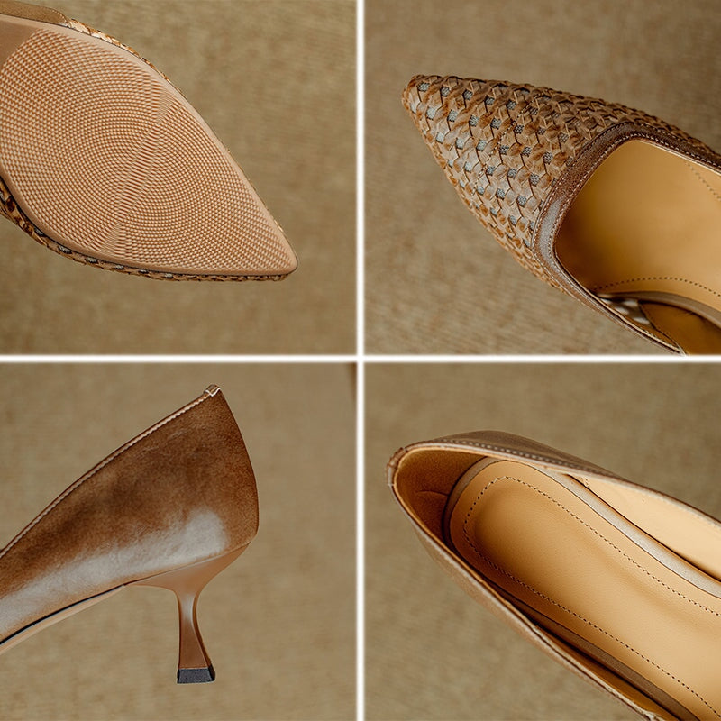Chique geweven pumps met spitse neus en kittenhak (55 mm), handgemaakt van rundleer in abrikoos/zwart.