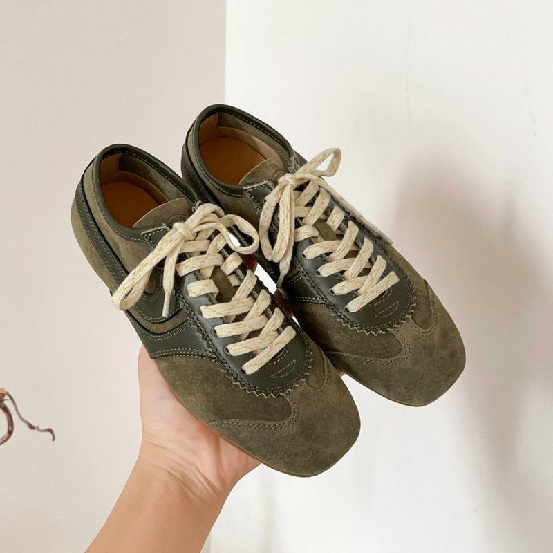 Handgefertigte, farbenfrohe Sneaker aus weichem Leder f&uuml;r Damen &ndash; Schn&uuml;rschuhe, Designerschuhe
