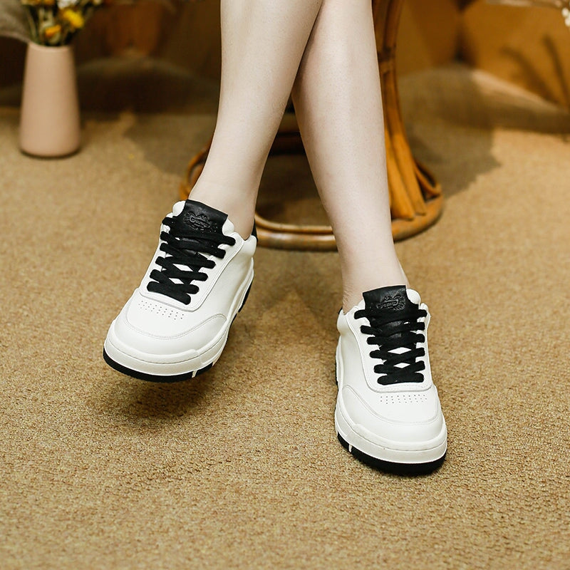 Colorblock lage leren sneakers met vetersluiting en ronde neus, casual sportieve schoenen in zwart/wit