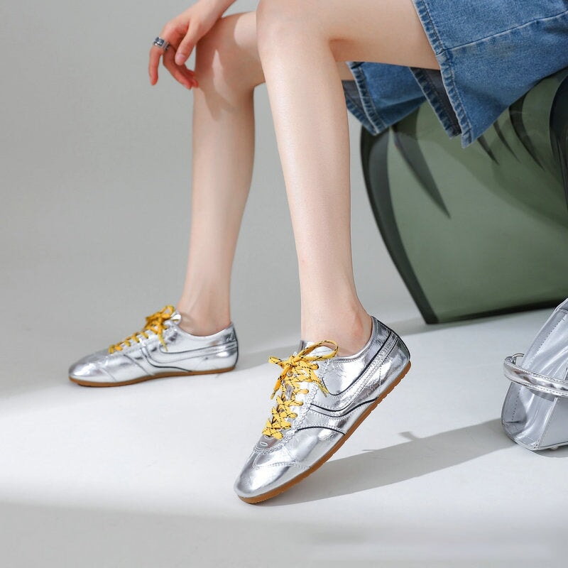 Handgefertigte, farbenfrohe Sneaker aus weichem Leder f&uuml;r Damen &ndash; Schn&uuml;rschuhe, Designerschuhe