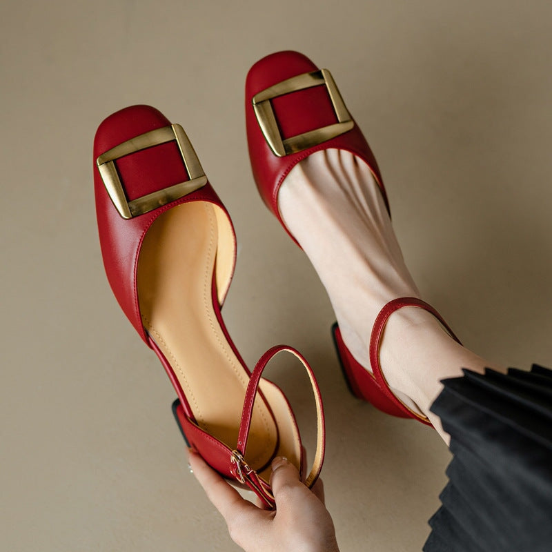 Sandalias Mary Jane de piel con tira al tobillo, tac&oacute;n cuadrado y punta redonda en color nude, rojo y beige