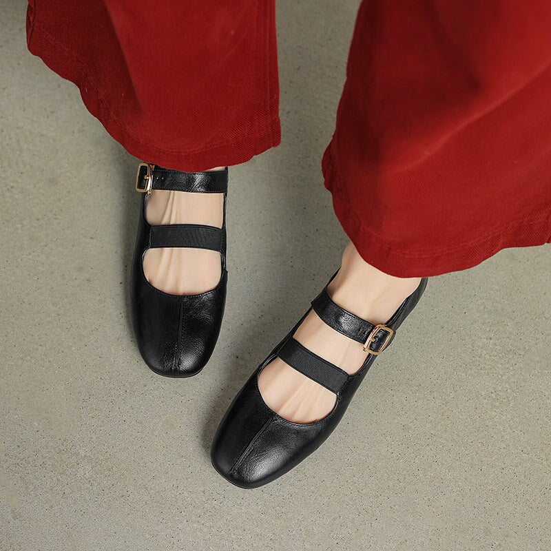 Elegante Mary-Jane-Schuhe mit niedrigem Blockabsatz und doppeltem Riemen aus echtem Leder in Schwarz/Beige