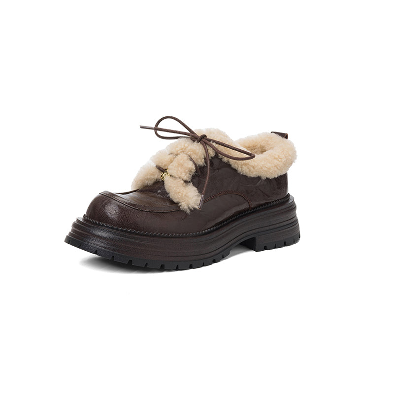 Winterse platform Oxford schoenen met ruige details, vetersluiting, casual schoenen van schapenvachtleer in zwart/bruin.