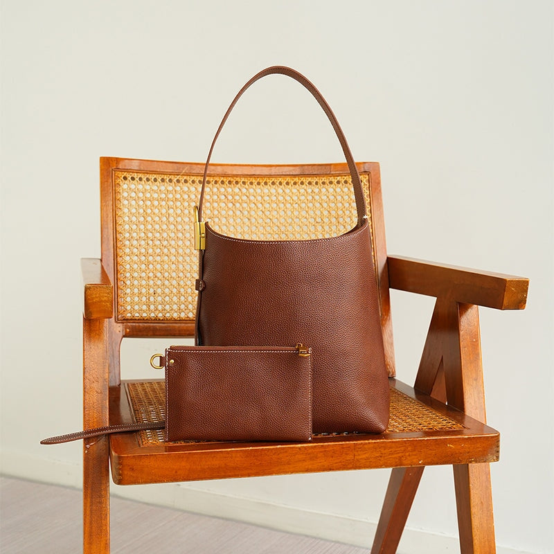 Braune Leder-Beuteltasche, ger&auml;umig, l&auml;ssige Pendler-Schultertasche