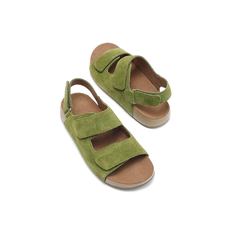 Damessandalen met dubbele klittenbandsluiting, slingback, voetbed van su&egrave;de en open tenen, verkrijgbaar in 5 kleuren.