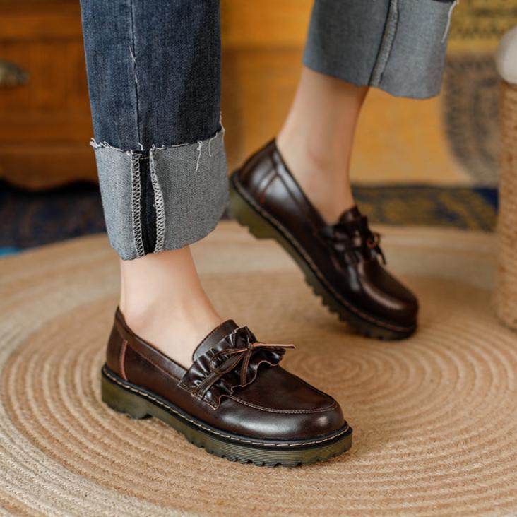 Damen-Loafer aus Leder mit runder Zehenpartie, Schleife und R&uuml;schenbesatz