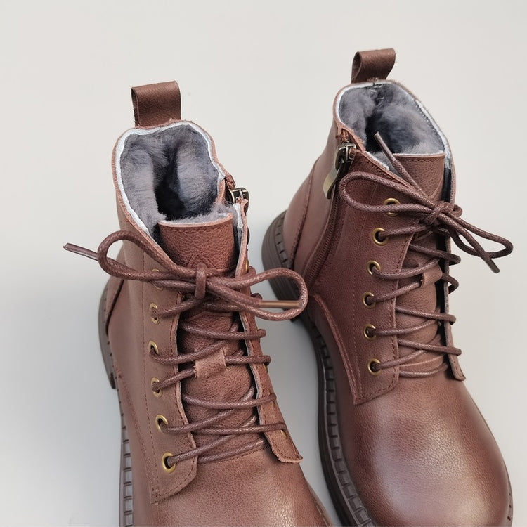 Bottes vintage pour femmes, bout large, en cuir et peau lain&eacute;e &ndash; Style hivernal confortable &agrave; la cheville
