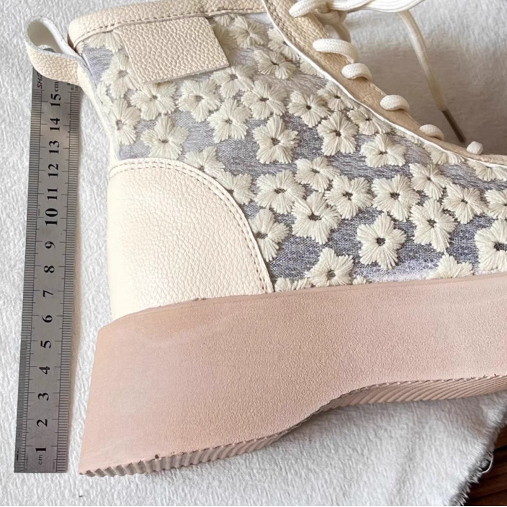 Bottes d'&eacute;t&eacute; &agrave; plateforme en dentelle et r&eacute;sille, style litt&eacute;raire pour femmes