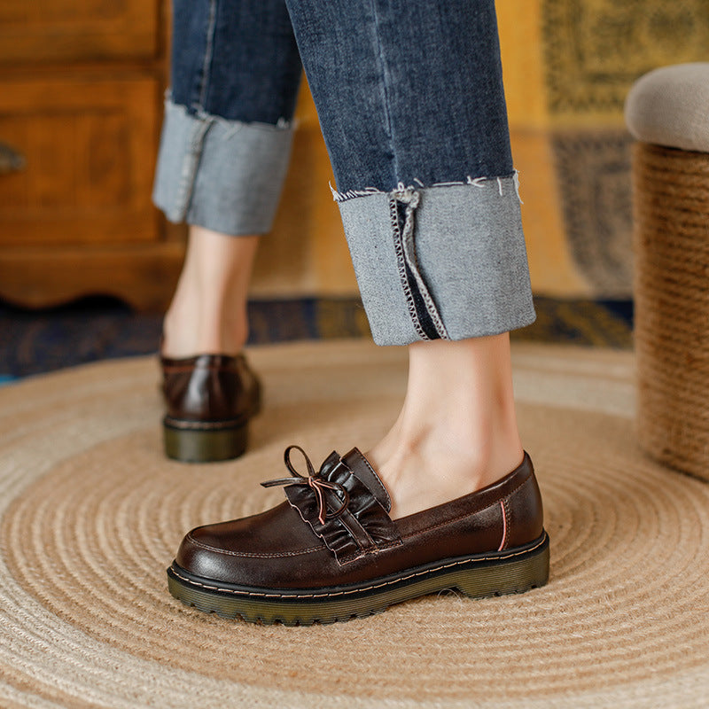 Damen-Loafer aus Leder mit runder Zehenpartie, Schleife und R&uuml;schenbesatz