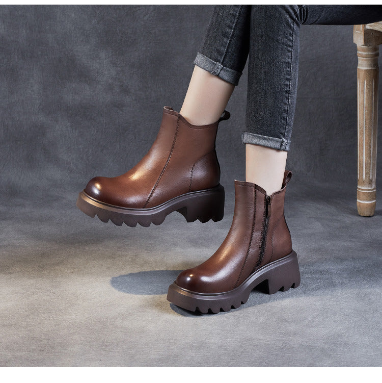 Bottines en cuir pour femme &ndash; Talon compens&eacute; mi-haut &eacute;pais avec fermeture &eacute;clair lat&eacute;rale