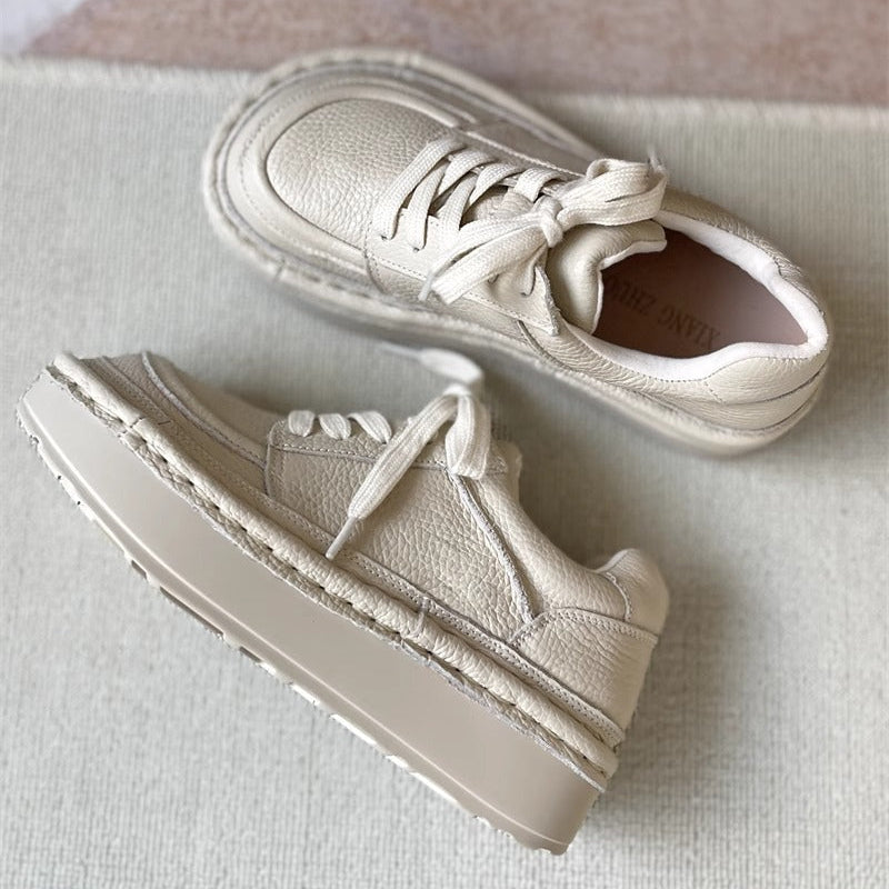Chaussures d&eacute;contract&eacute;es basses &agrave; lacets et plateforme &eacute;paisse pour femmes &ndash; Style moche-mignon