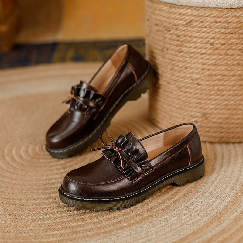Damen-Loafer aus Leder mit runder Zehenpartie, Schleife und R&uuml;schenbesatz
