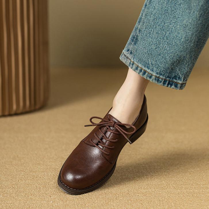Handgefertigte britische Loafer aus Leder mit runder Zehenpartie, Schn&uuml;rung und klobigem Absatz