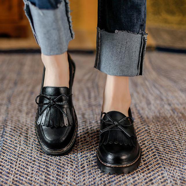 Britische Retro-Loafer f&uuml;r Damen mit Schleifenquaste