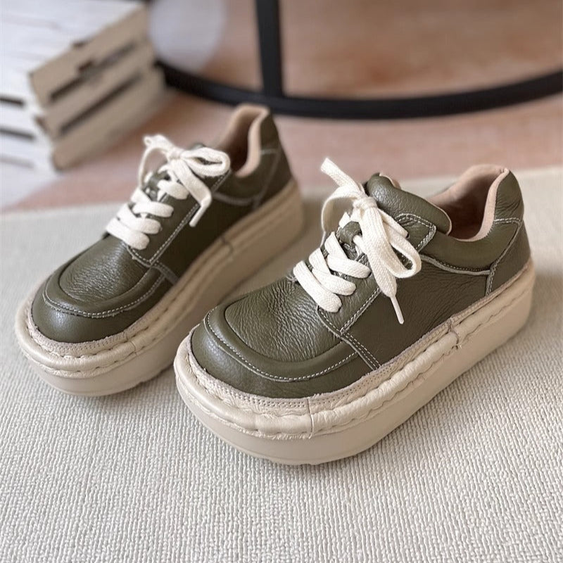 Chaussures d&eacute;contract&eacute;es basses &agrave; lacets et plateforme &eacute;paisse pour femmes &ndash; Style moche-mignon