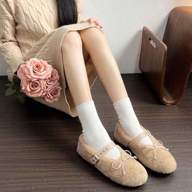 Mary-Jane-Slipper mit Kunstpelz, Schleife und integrierter Absatzverst&auml;rkung &ndash; Damenschuhe f&uuml;r den Winter