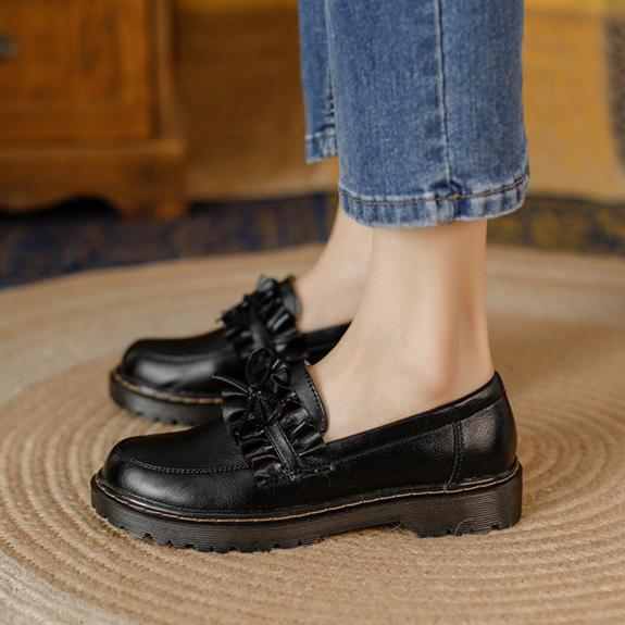Damen-Loafer aus Leder mit runder Zehenpartie, Schleife und R&uuml;schenbesatz