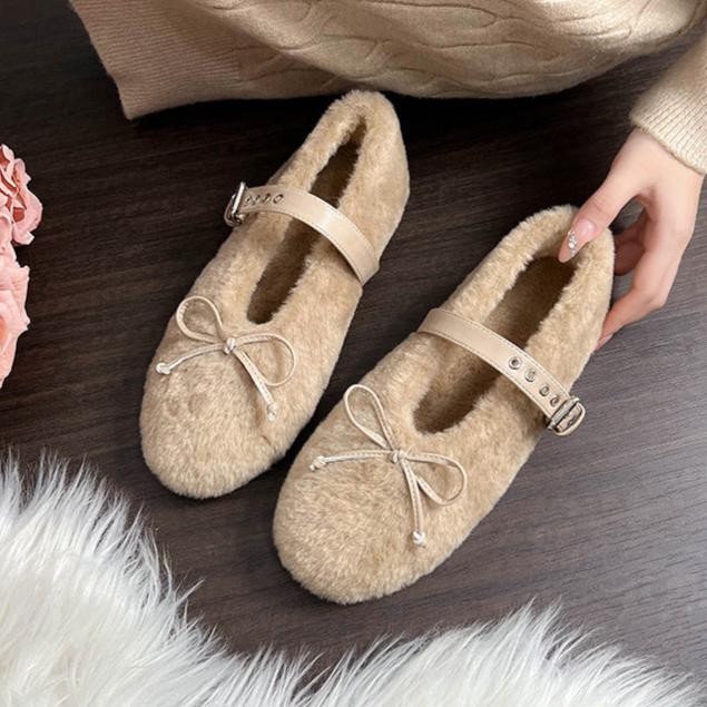 Mary-Jane-Slipper mit Kunstpelz, Schleife und integrierter Absatzverst&auml;rkung &ndash; Damenschuhe f&uuml;r den Winter