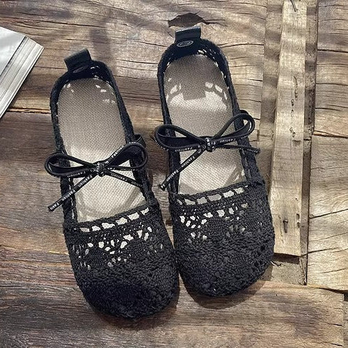 Damskie sandały boho z kokardą i koronką z wycięciami