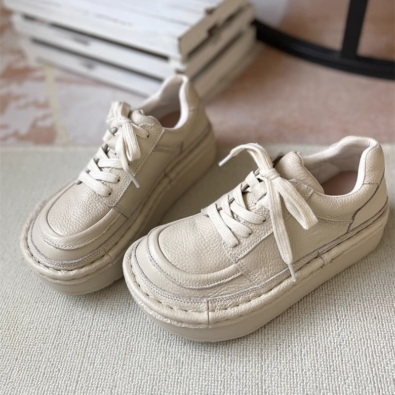 Chaussures d&eacute;contract&eacute;es basses &agrave; lacets et plateforme &eacute;paisse pour femmes &ndash; Style moche-mignon