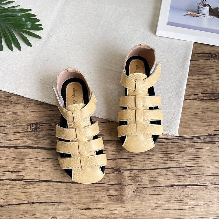 Sandalias de pescador cerradas de piel suave para mujer: informales y transpirables.