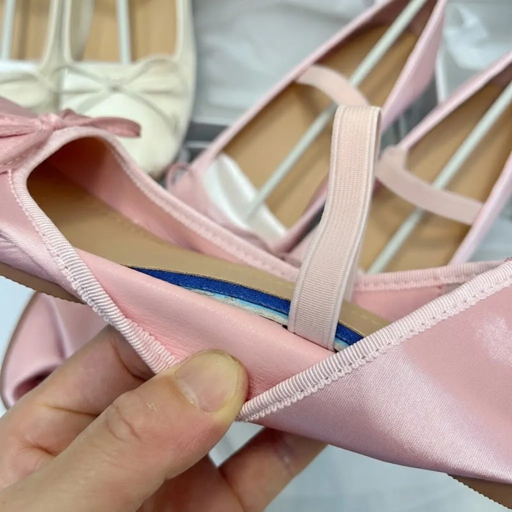 Ballerine in raso con fiocco decorativo &ndash; Morbide, flessibili e comode per tutti i giorni - N47