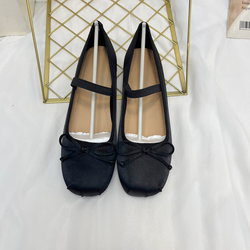 Ballerine in raso con fiocco decorativo &ndash; Morbide, flessibili e comode per tutti i giorni - N47